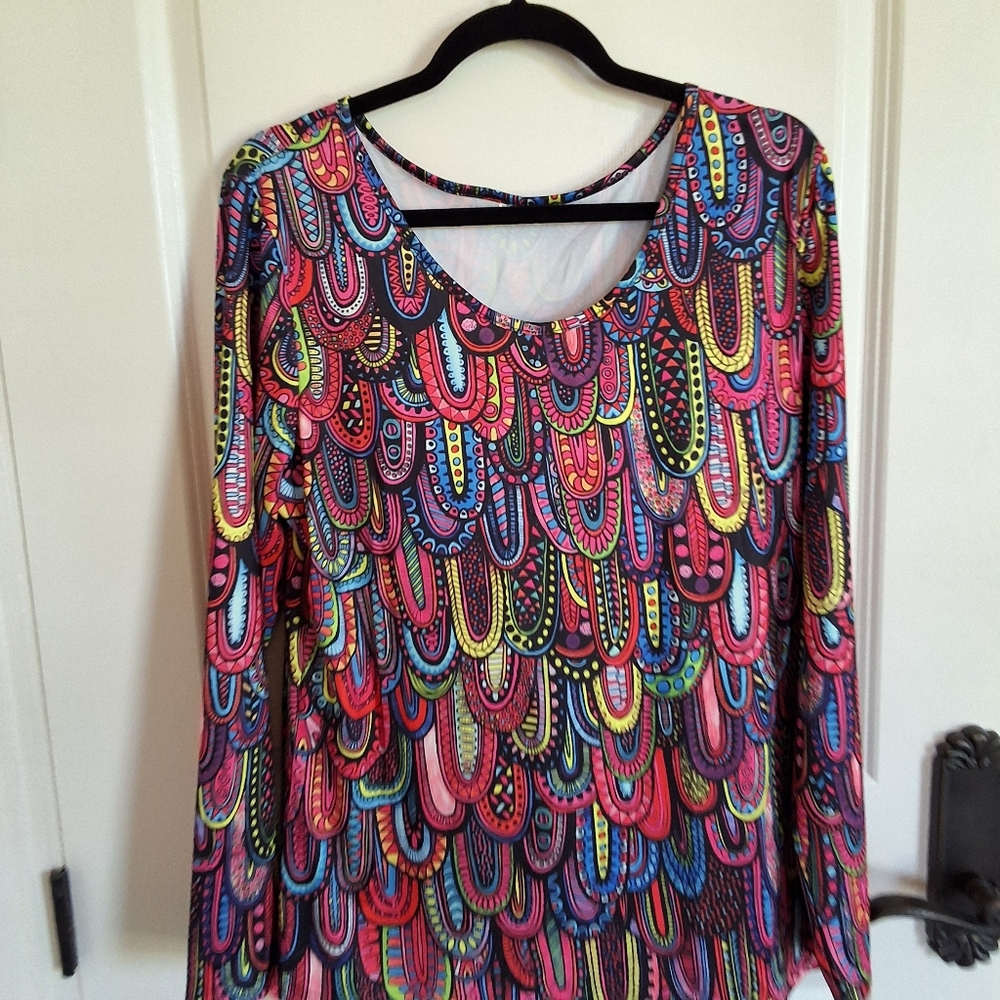 Colorful Patterned Women's Top - Picture 2 of 7